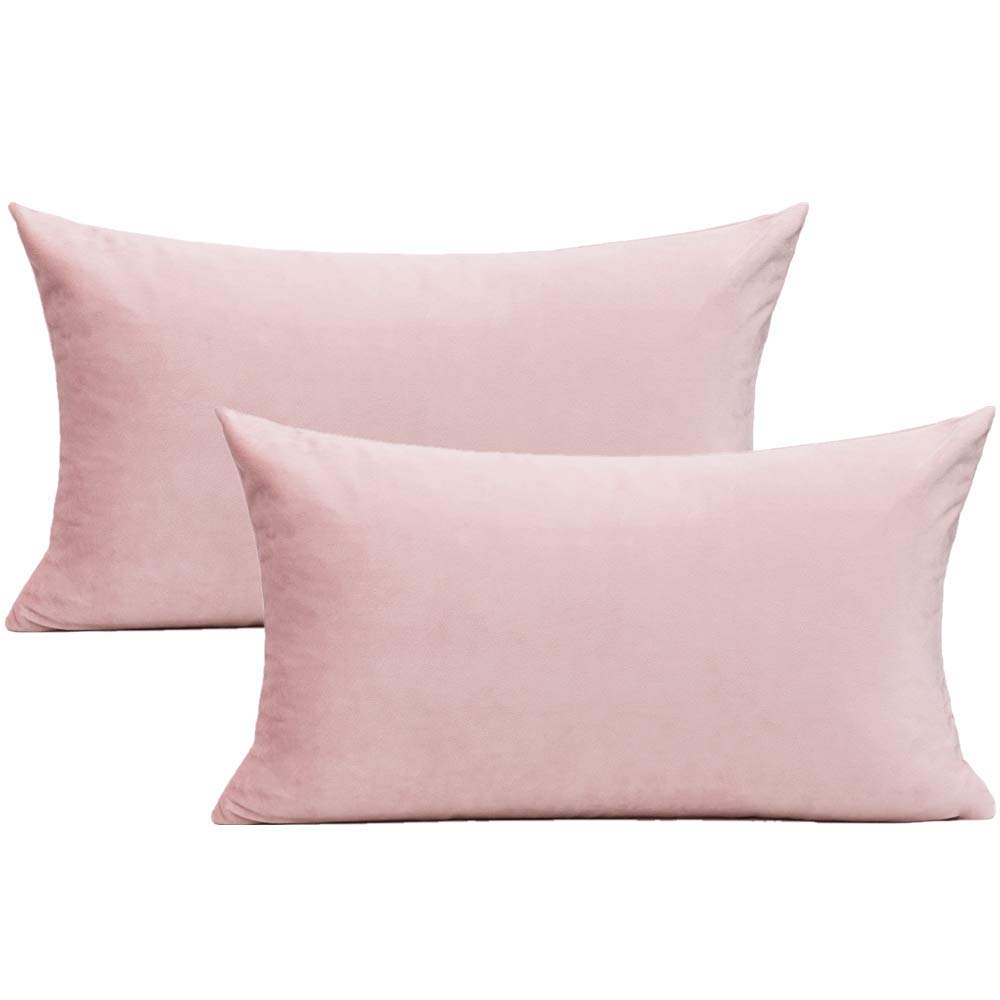 VAKADO Throw Pillow Covers 18x18 Set of 2 Emerald Green Velvet Decor Dark Forest Christmas Decorative Xmas Cushion Couch Euro Pillowcases Home Bed Decoration for Sofa Bedroom Office
