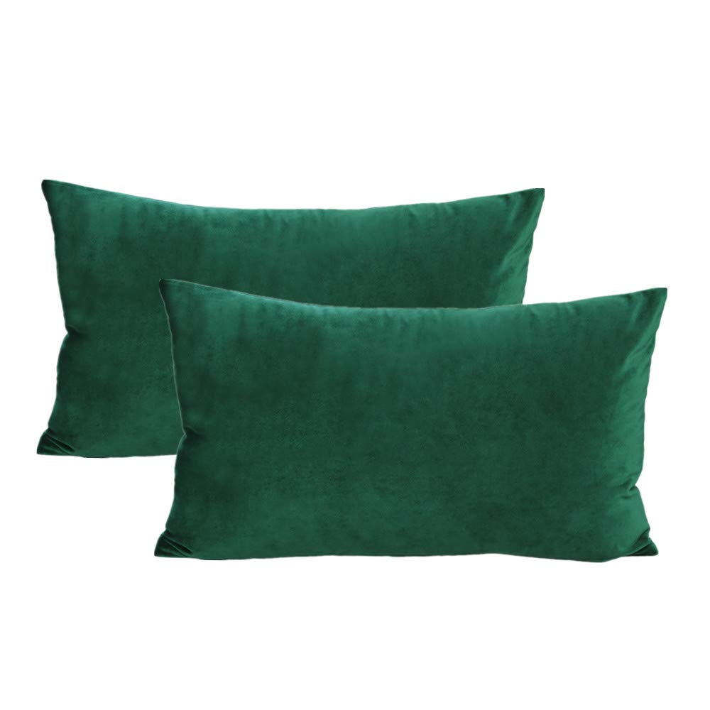 VAKADO Throw Pillow Covers 18x18 Set of 2 Emerald Green Velvet Decor Dark Forest Christmas Decorative Xmas Cushion Couch Euro Pillowcases Home Bed Decoration for Sofa Bedroom Office