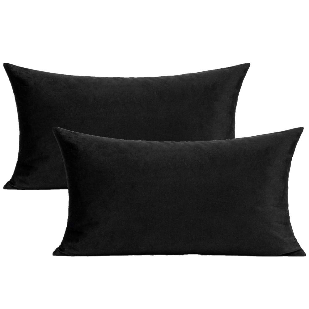 VAKADO Throw Pillow Covers 18x18 Set of 2 Emerald Green Velvet Decor Dark Forest Christmas Decorative Xmas Cushion Couch Euro Pillowcases Home Bed Decoration for Sofa Bedroom Office