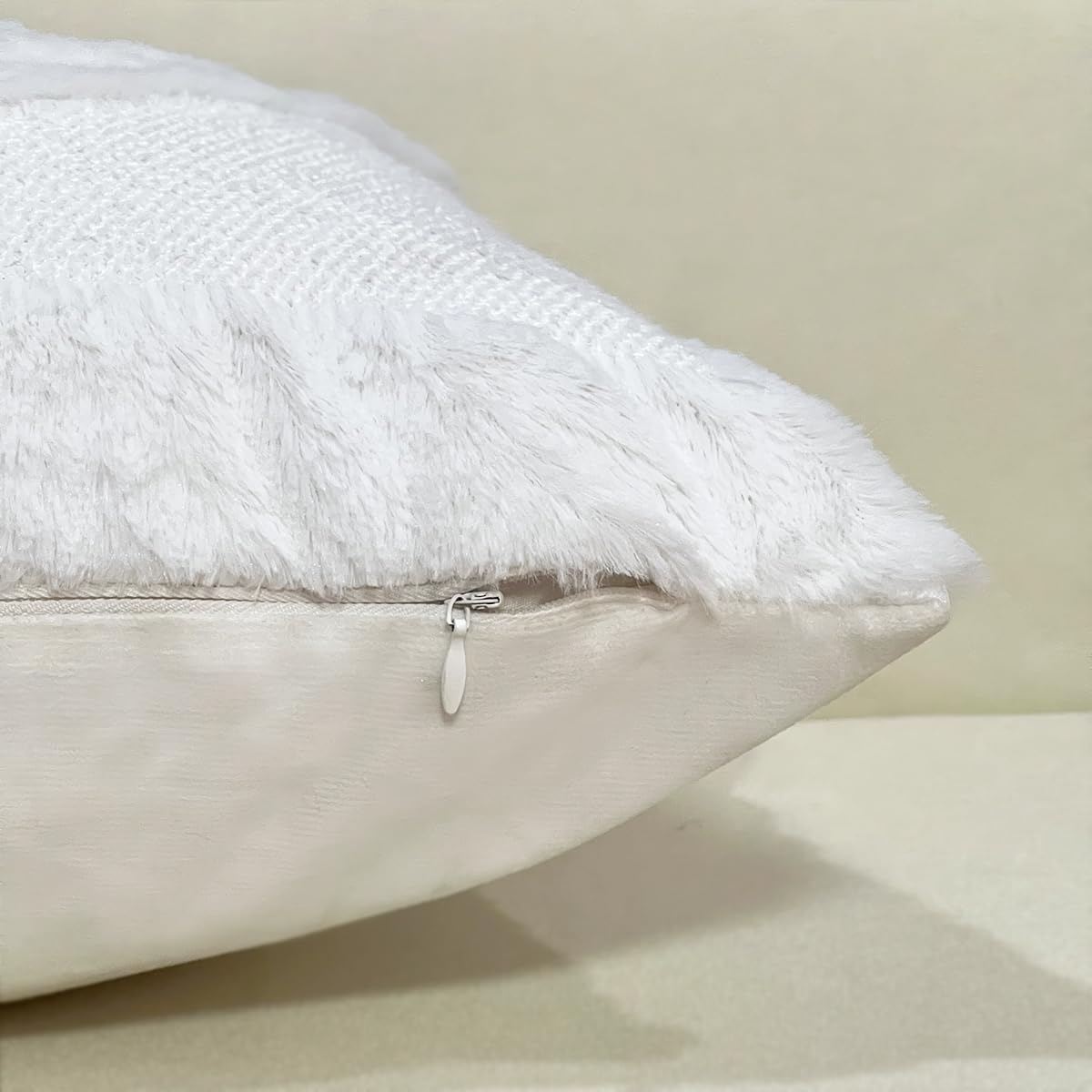 VAKADO Valentine’s Throw Pillow Covers 20x20 Set of 2 White Decoration Heart Valentine’s Day Couch Decorative Home Decor for Bed Sofa Bedroom Office