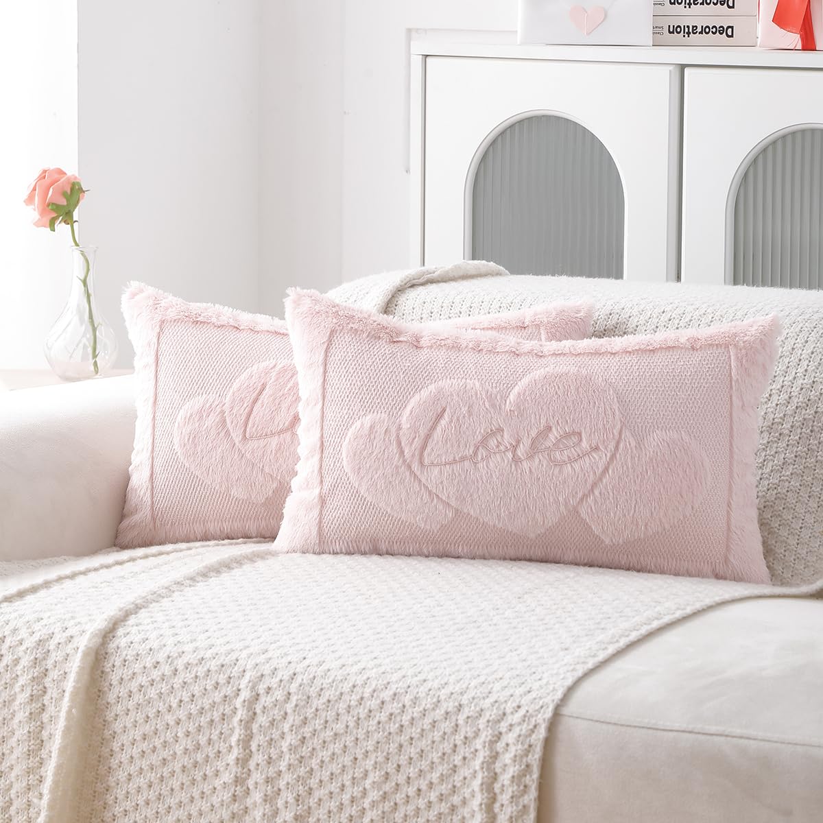 VAKADO Valentine’s Throw Pillow Covers 20x20 Set of 2 White Decoration Heart Valentine’s Day Couch Decorative Home Decor for Bed Sofa Bedroom Office