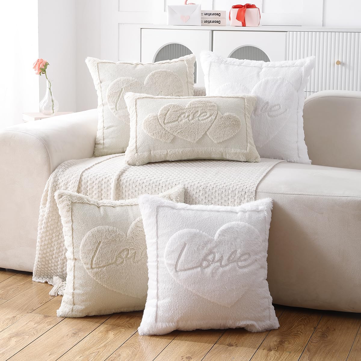 VAKADO Valentine’s Throw Pillow Covers 20x20 Set of 2 White Decoration Heart Valentine’s Day Couch Decorative Home Decor for Bed Sofa Bedroom Office