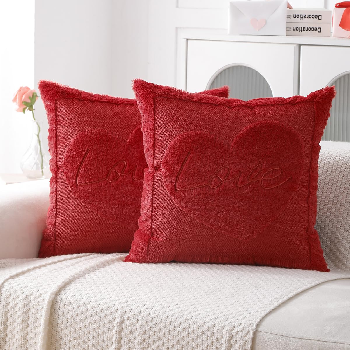 VAKADO Valentine’s Throw Pillow Covers 20x20 Set of 2 White Decoration Heart Valentine’s Day Couch Decorative Home Decor for Bed Sofa Bedroom Office