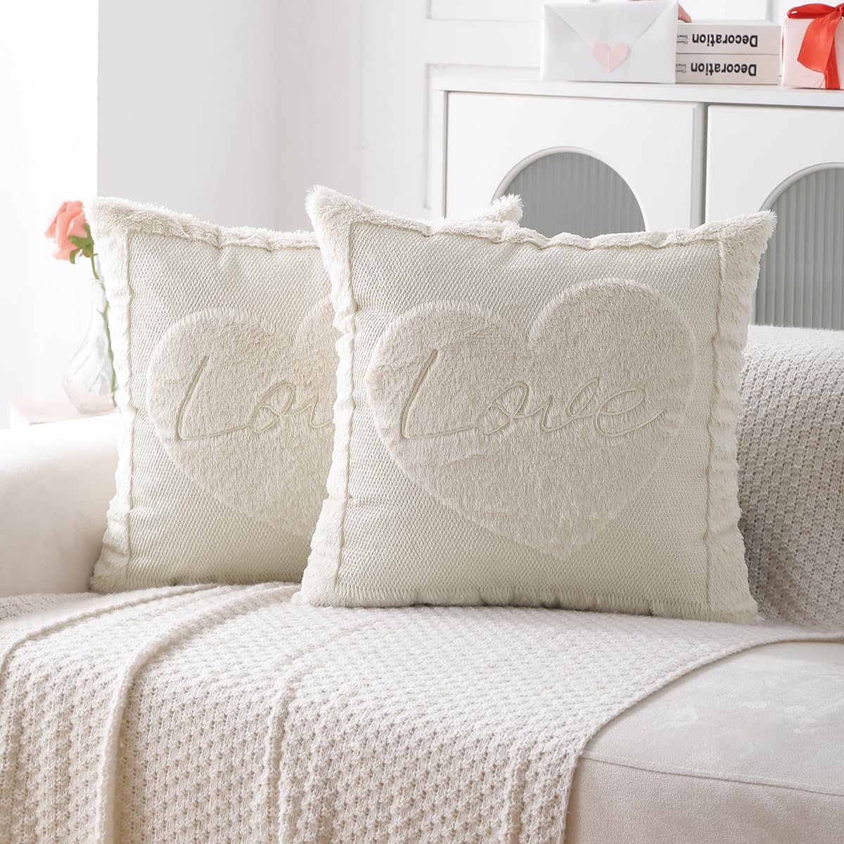 VAKADO Valentine’s Throw Pillow Covers 20x20 Set of 2 White Decoration Heart Valentine’s Day Couch Decorative Home Decor for Bed Sofa Bedroom Office