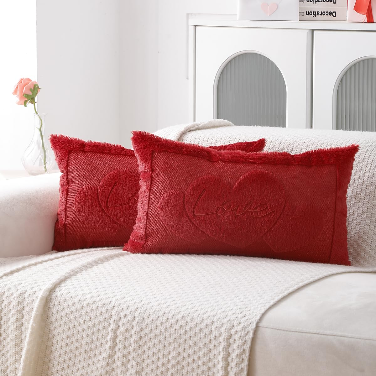 VAKADO Valentine’s Throw Pillow Covers 20x20 Set of 2 White Decoration Heart Valentine’s Day Couch Decorative Home Decor for Bed Sofa Bedroom Office