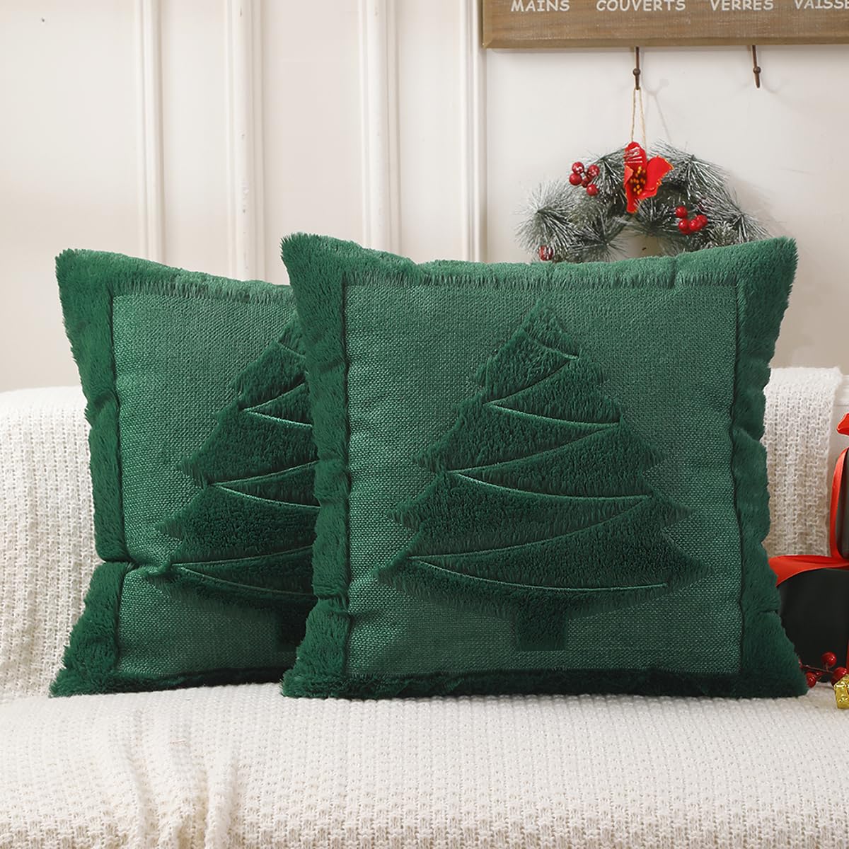 VAKADO Christmas Green Throw Pillow Covers 18x18 Set of 2 ，Winter Xmas Holiday Decoration Outdoor Tree Decorative Home Decor for Couch Festival Bed Sofa Bedroom Living Room Office