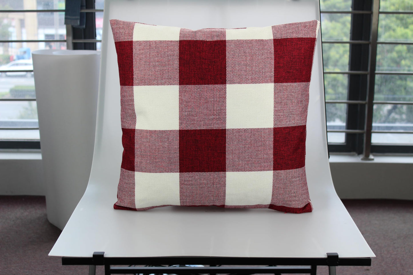 VAKADO Outdoor Farmhouse Buffalo Plaids Throw Pillow Covers 18x18 Set of 2 Black White Decorative Classroom Front Porch Classic Decor Retro Boho Cushion Cases Fall Home Rustic Check for Couch Patio