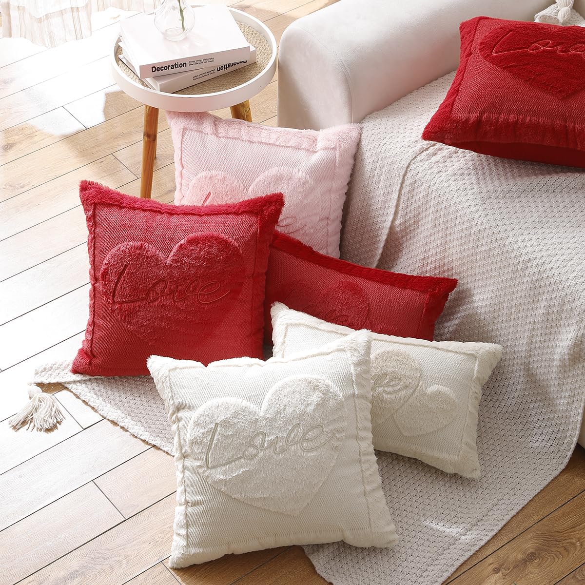 VAKADO Valentine’s Throw Pillow Covers 20x20 Set of 2 White Decoration Heart Valentine’s Day Couch Decorative Home Decor for Bed Sofa Bedroom Office