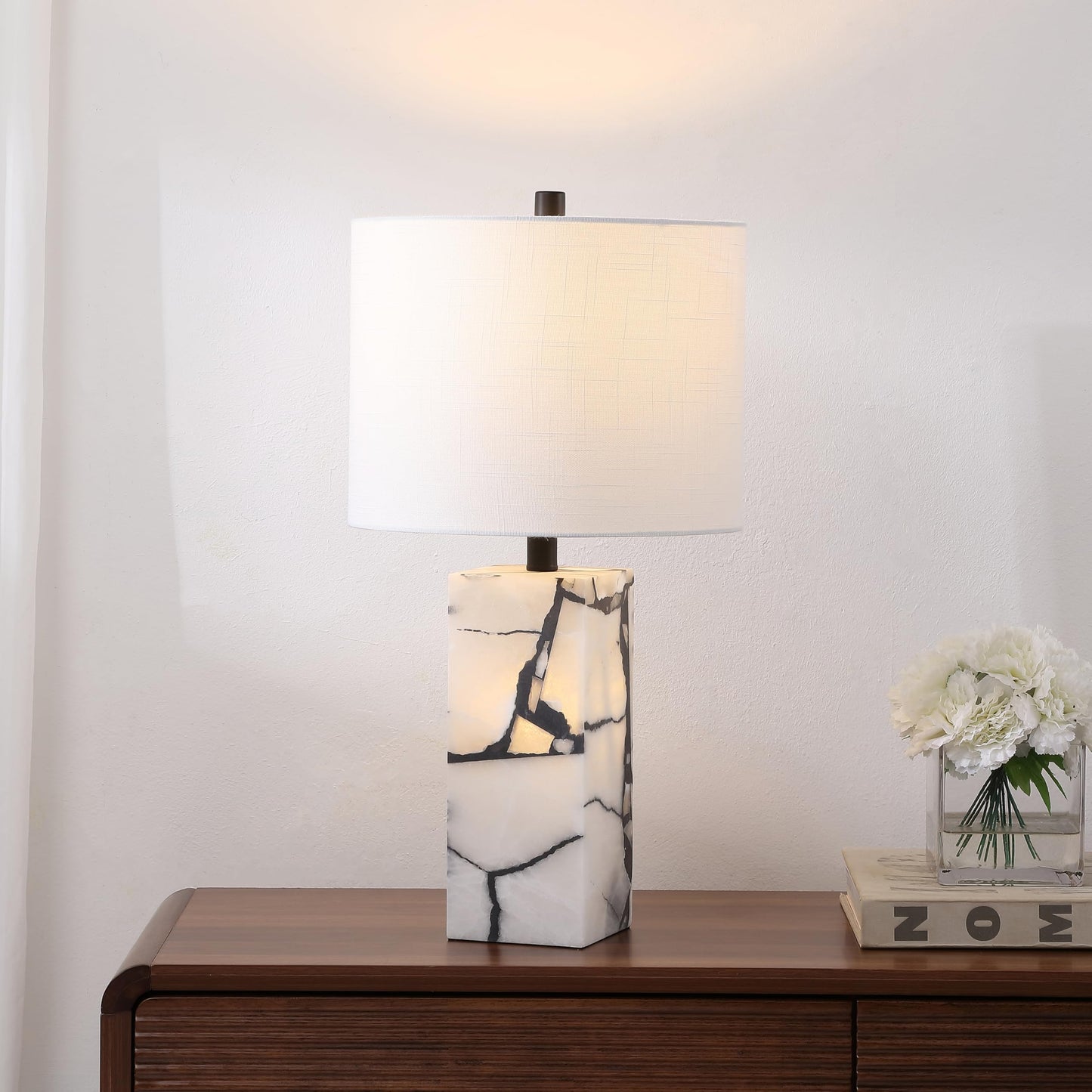 JONATHAN Y 24.25" Black/White Modern Alabaster LED Table Lamp for Home Decor, White Linen Shade, Coastal Nightstand Lamp with Built-in Base Accent Light (JYL8507A)