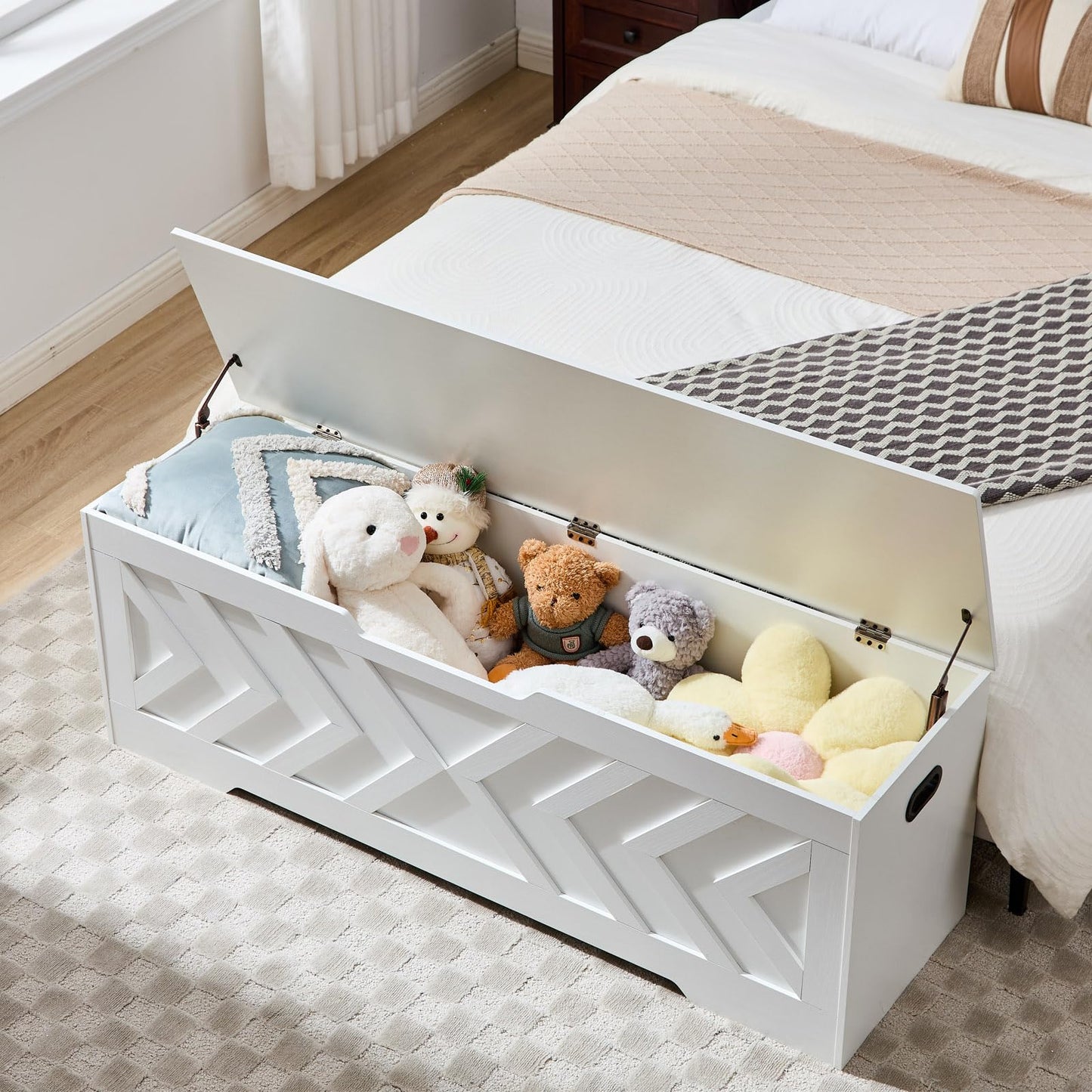 55.1” Storage Bench, Extra Large Entryway Bench with Storage,Storage Chest with 2 Safety Hinges,Blanket Storage,Shoe Storage Chest for Bedroom,Living Room,Easy Assembly. (Greige)
