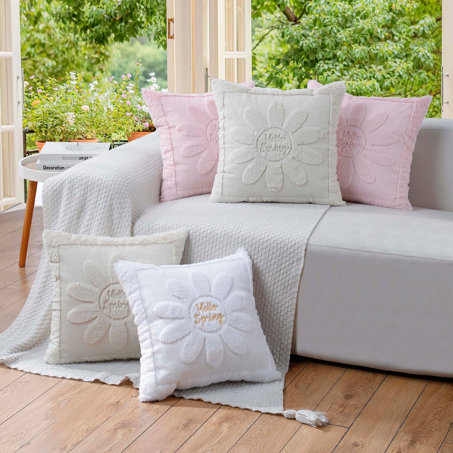 VAKADO Spring Summmer Decorative Throw Pillow Covers 18x18 Set of 2 Pink Couch Daisies Rhomboid Plush Velvet Square Cushion Cases Home Decor Gift for Sofa